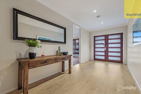 Property photo of 32 Viewside Crescent Craigieburn VIC 3064