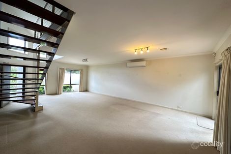 Property photo of 2/3 Seaborn Place Nicholls ACT 2913