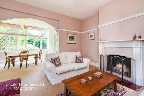 Property photo of 11 Bay Road New Town TAS 7008