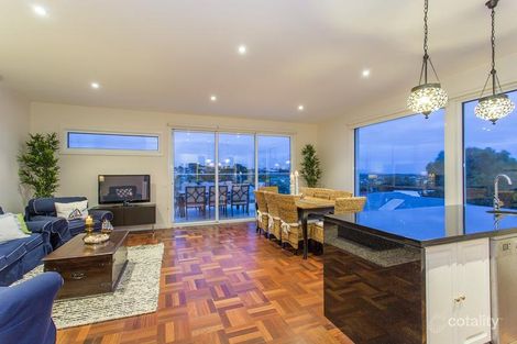 Property photo of 18 Barramundi Crescent Ocean Grove VIC 3226