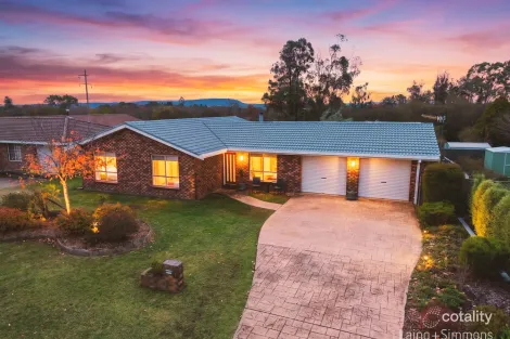 3 The Avenue, Armidale, NSW 2350