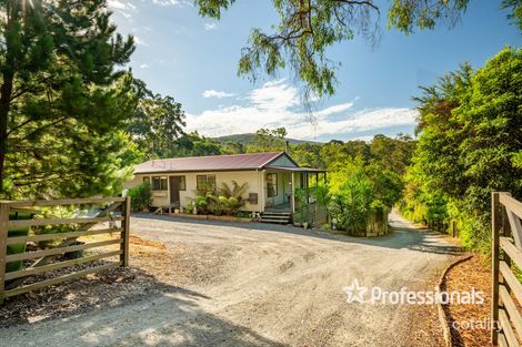 5 Charles Pde, Wesburn, VIC 3799