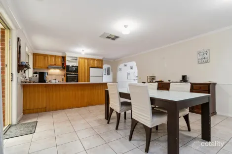 Property photo of 2 Lady Emily Way Skye VIC 3977