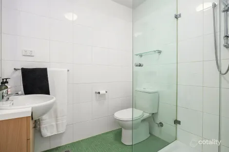 Property photo of 801/82 Queens Road Melbourne VIC 3004