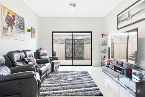 Property photo of 21 Auldstone Place Huntfield Heights SA 5163