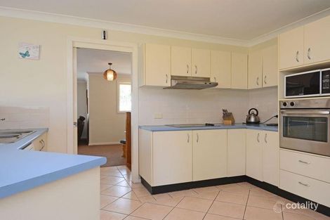 Property photo of 37 Haslemere Crescent Buttaba NSW 2283
