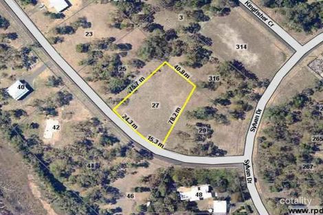 27 Kingfisher Cres, Moore Park Beach, QLD 4670