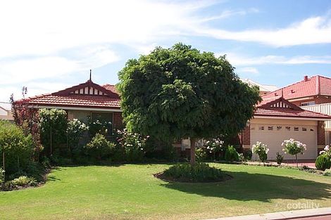 Property photo of 19 Quincy Loop Iluka WA 6028