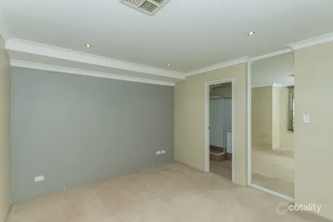 Property photo of 11 Fleetwood Link Ellenbrook WA 6069