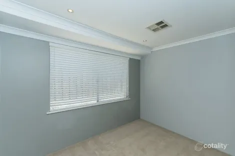 Property photo of 11 Fleetwood Link Ellenbrook WA 6069