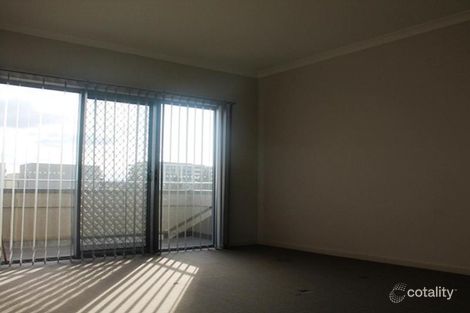 Property photo of 170 The Esplanade Caroline Springs VIC 3023