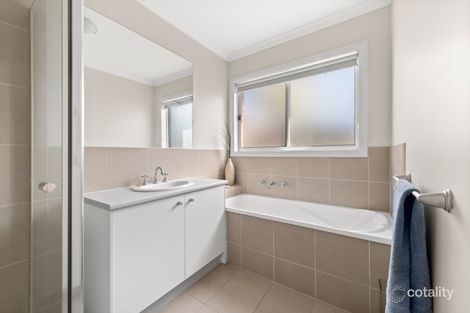 Property photo of 12 Stonegate Drive Wollert VIC 3750