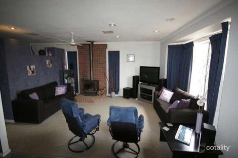 Property photo of 4 Taabinga Court Deniliquin NSW 2710