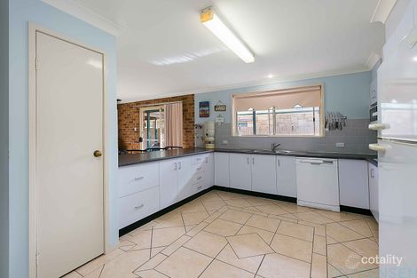 Property photo of 2 Merinda Avenue Charmhaven NSW 2263