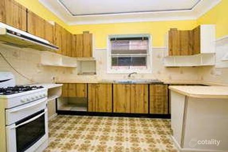 Property photo of 4 De Chair Road Narraweena NSW 2099