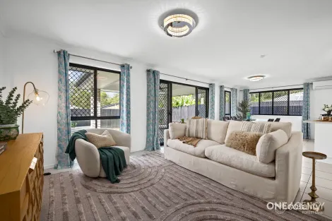 Property photo of 18 Emerson Close Durack QLD 4077