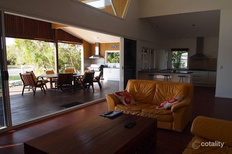 Property photo of 19 Casuarina Court South Stradbroke QLD 4216