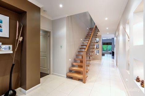 Property photo of 4 Callender Way Hillside VIC 3037