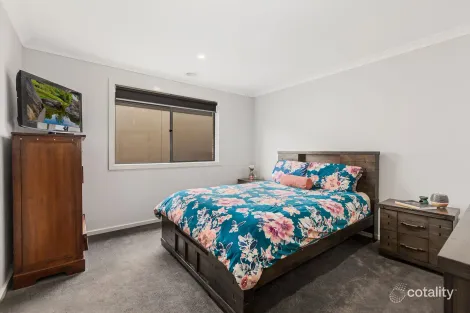 Property photo of 62 Riceflower Rise Wallan VIC 3756