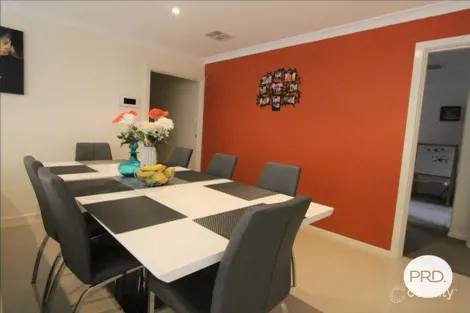 Property photo of 4 Edna Thompson Crescent Casey ACT 2913