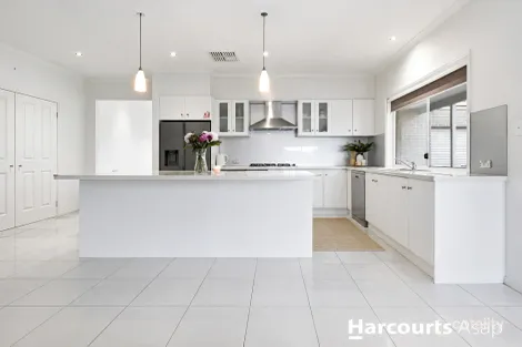 Property photo of 13 Sigvard Boulevard Hallam VIC 3803
