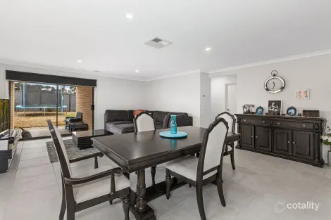 Property photo of 62 Riceflower Rise Wallan VIC 3756