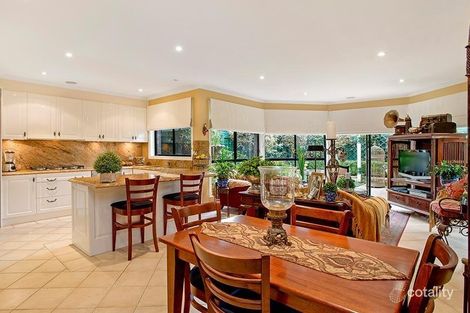 Property photo of 2/7 Rosehill Road Essendon West VIC 3040