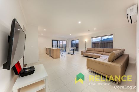 Property photo of 12 Eliza Park Drive Melton South VIC 3338