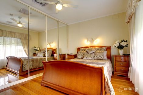 Property photo of 42 Lindsay Avenue Valley View SA 5093