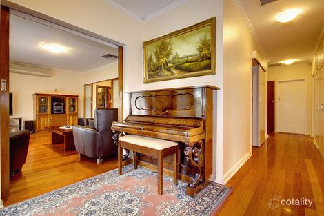 Property photo of 42 Lindsay Avenue Valley View SA 5093