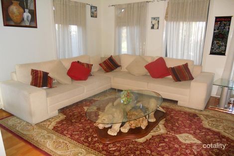 Property photo of 14 Cobaw Circuit Caroline Springs VIC 3023