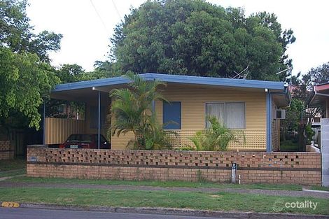 23 Nundah Ave, Miami, QLD 4220