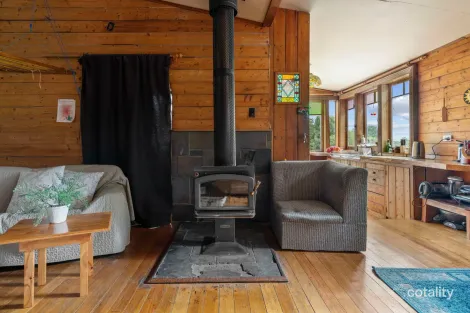 Property photo of 17 Albert Street Branxholm TAS 7261