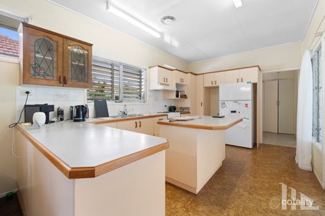 Property photo of 3 Blackwood Avenue Cannon Hill QLD 4170
