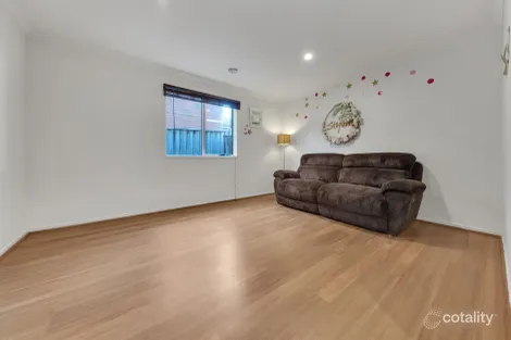 Property photo of 30 Yellowbox Crescent Lyndhurst VIC 3975