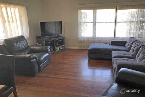 Property photo of 9 Jacaranda Avenue Redcliffe QLD 4020