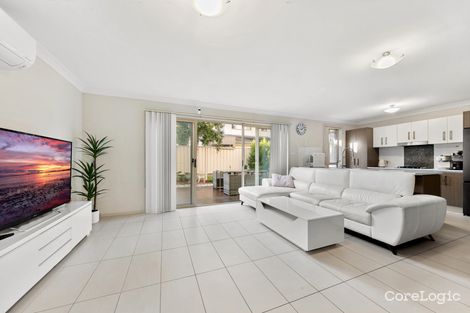 Property photo of 7/20A Kinarra Avenue Wyoming NSW 2250
