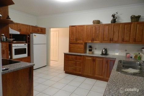 Property photo of 4 Waterview Drive Lammermoor QLD 4703