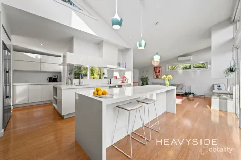 Property photo of 90 Great Valley Road Glen Iris VIC 3146