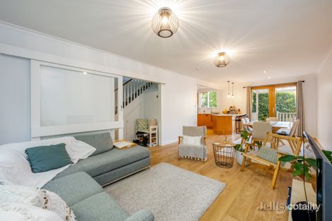 Property photo of 1/12 Wattle Valley Road Canterbury VIC 3126