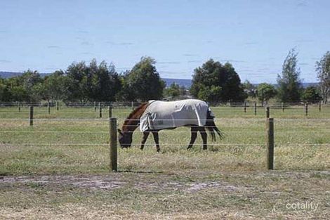 Property photo of 10 Barip Place Oakford WA 6121