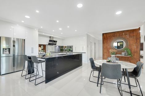 Property photo of 54 Hastings Crescent Carrara QLD 4211