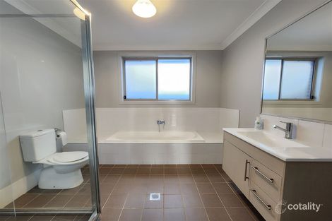 Property photo of 44 Brunswick Circuit Ropes Crossing NSW 2760