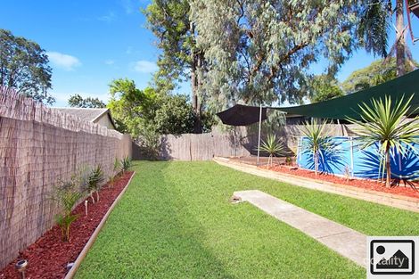 Property photo of 4 Belbowrie Glen St Clair NSW 2759