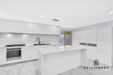 Property photo of 18 Ursuline Vista Queens Park WA 6107