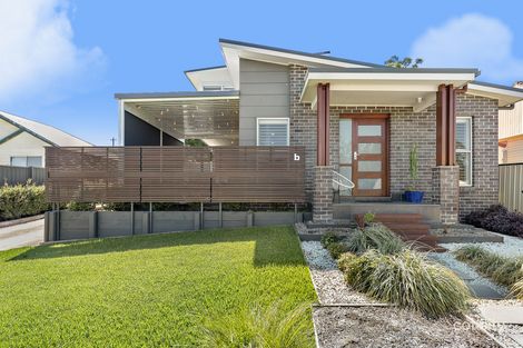13b Warners Bay Rd, Warners Bay, NSW 2282