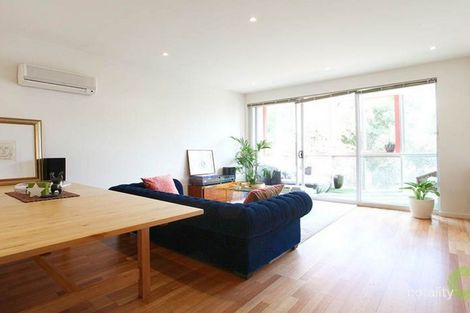 9/300 Racecourse Rd, Flemington, VIC 3031