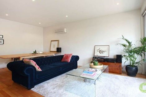 Property photo of 9/300 Racecourse Road Flemington VIC 3031