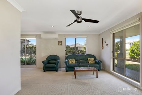 Property photo of 30 Connemara Street Wadalba NSW 2259