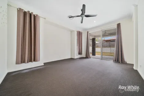 Property photo of 7 Applecross Circuit Spring Mountain QLD 4300